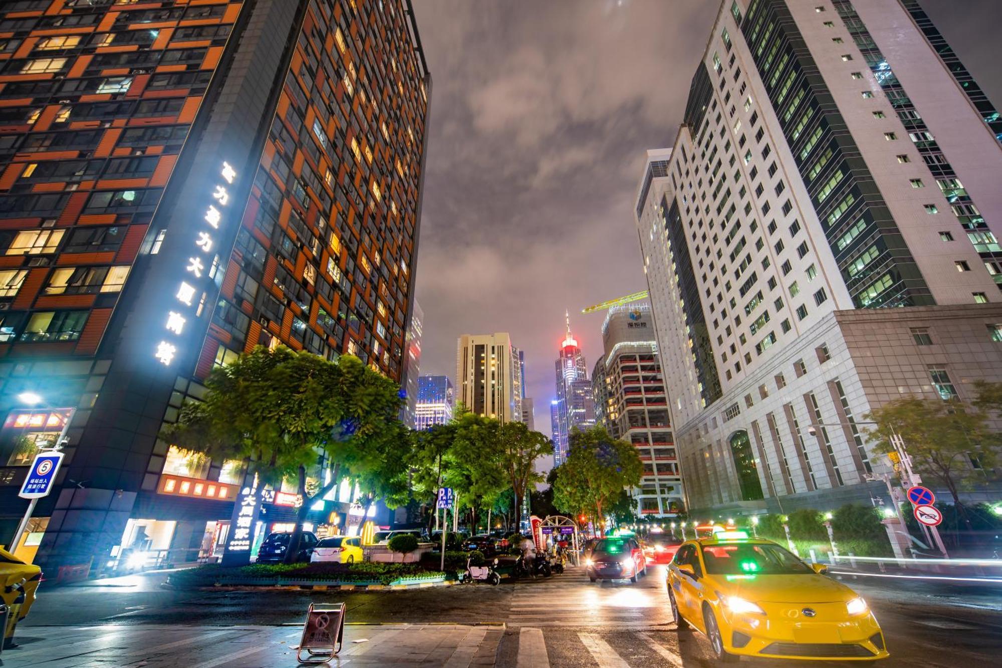 Lavande International Aparthotel Us Consulate General Guangzhou Zhujiang New Town Metro Branch - Free Shuttle Bus To Canton Fair Complex During Canton Fair Period & Free Vpn Internet Access Exteriör bild