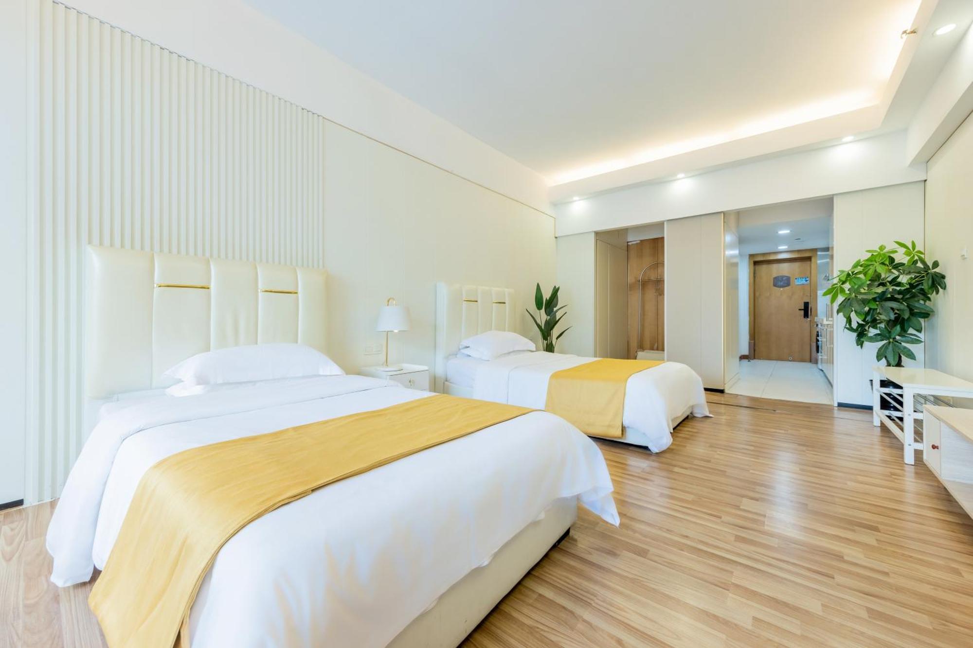 Lavande International Aparthotel Us Consulate General Guangzhou Zhujiang New Town Metro Branch - Free Shuttle Bus To Canton Fair Complex During Canton Fair Period & Free Vpn Internet Access Exteriör bild